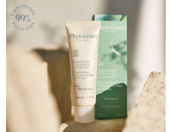 Moisturizing Mask with Organic Aosa Water and Pink Clay